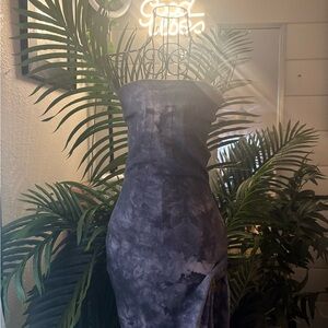 Chic Strapless Tie-Dye Dress